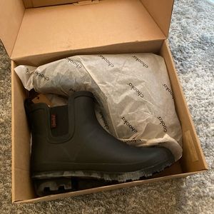 *PERFECT FOR WINTER* ❄️ Chooka Plush Chelsea Waterproof Boots